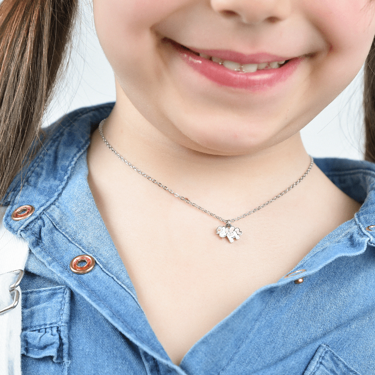 COLLAR DE NIÑA DE ACERO CON UNICORNIO