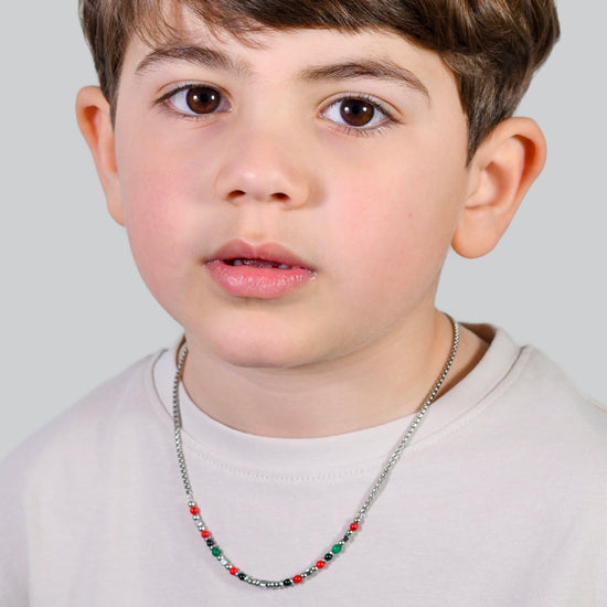 COLLAR INFANTIL DE ACERO CON PIEDRAS MULTICOLORES