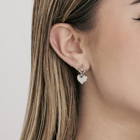 PENDIENTES DE ACERO PARA MUJER CON CORAZONES
