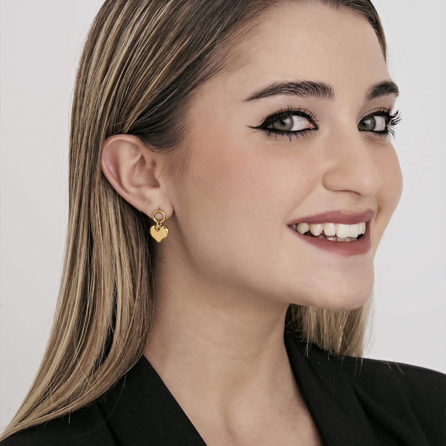 PENDIENTES DE ACERO PARA MUJER CON CORAZONES