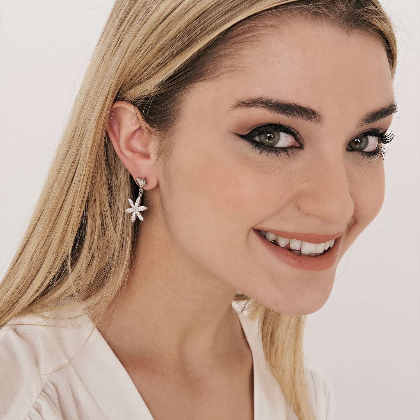PENDIENTES DE ACERO FLOR DE LA VIDA PARA MUJER CON CRISTALES BLANCOS