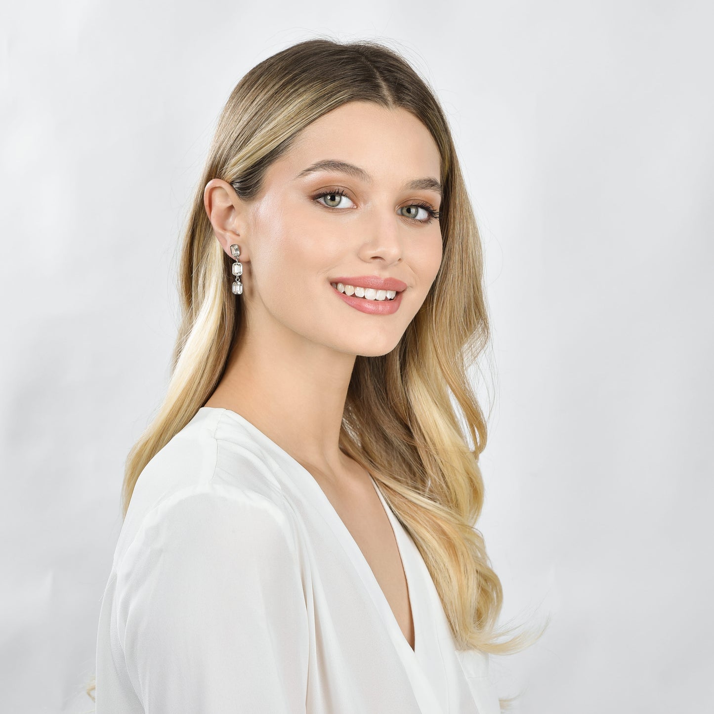 PENDIENTES DE ACERO PARA MUJER CON CRISTALES BLANCOS