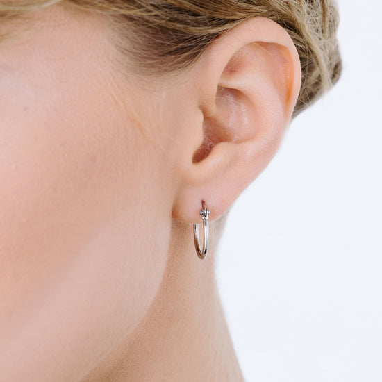 PENDIENTES DE ARO DE ACERO DE 13 MM DE DIÁMETRO PARA MUJER