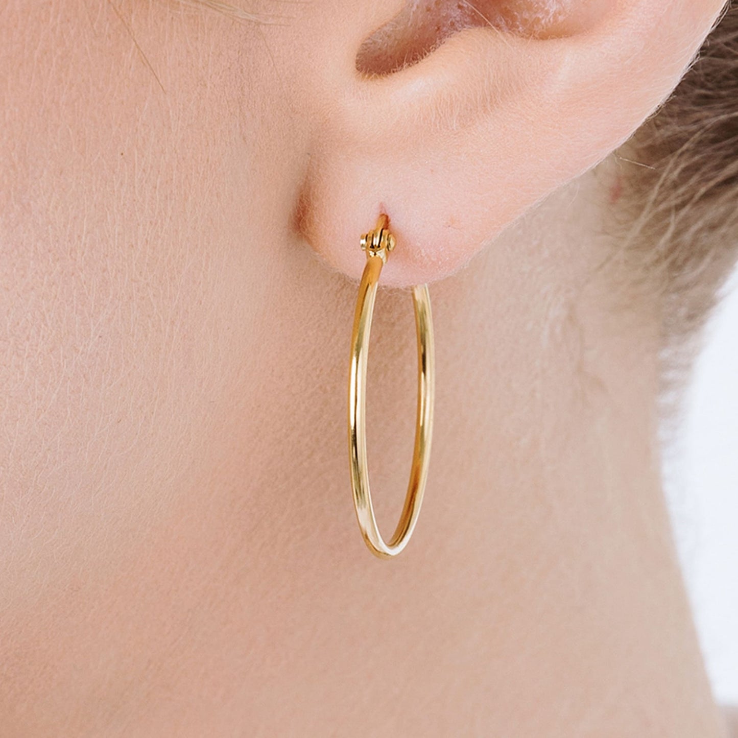 PENDIENTES DE ARO DE ACERO DE 25 MM DE DIÁMETRO PARA MUJER
