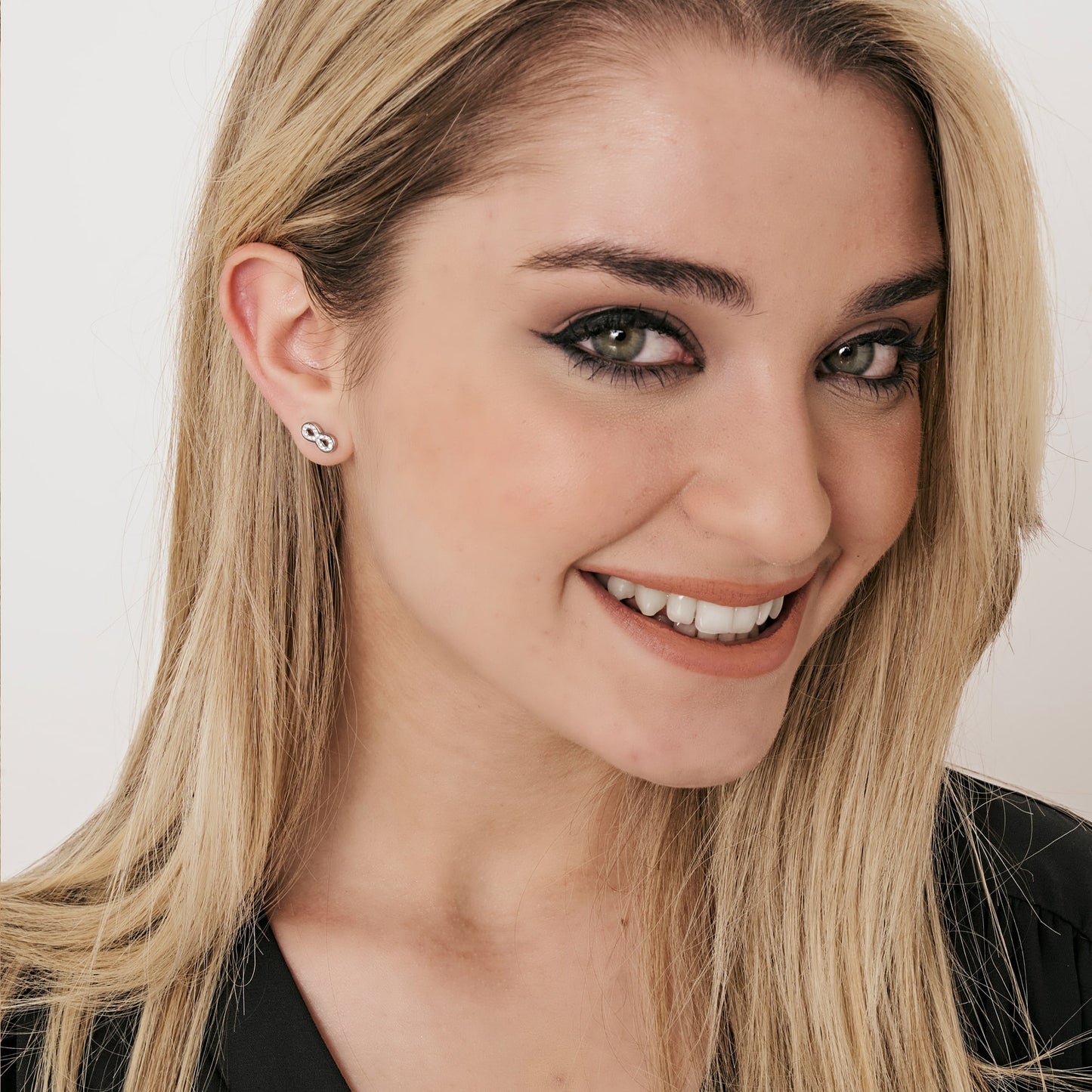 PENDIENTES DE ACERO PARA MUJER CON INFINITO Y CRISTALES