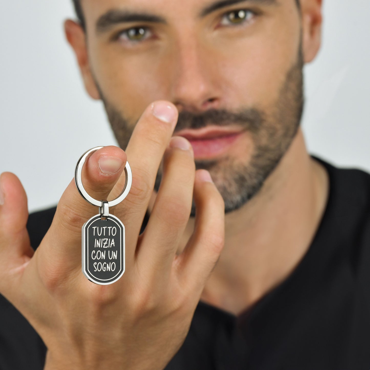 LLAVERO DE ACERO PARA HOMBRE TODO EMPIEZA CON UN SUEÑO